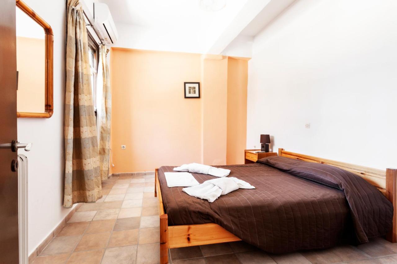 One Bedroom Apartment With Kitchenette# 12 A Raches  Ngoại thất bức ảnh